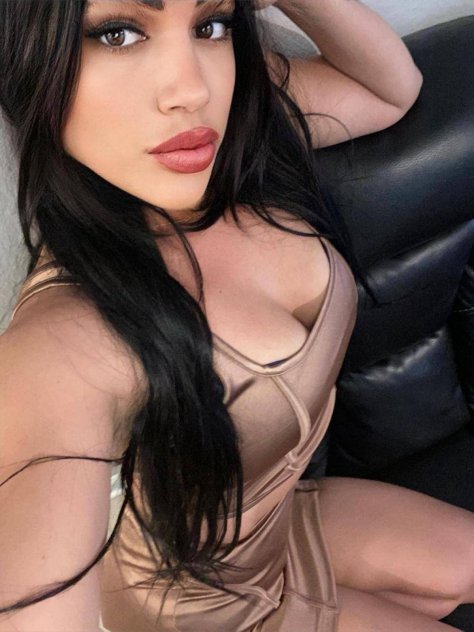 Nueva y Mojadita (786) 448-1674 BBBJ GFE 69