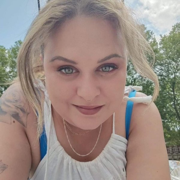 I’m available for Incall and outcall service