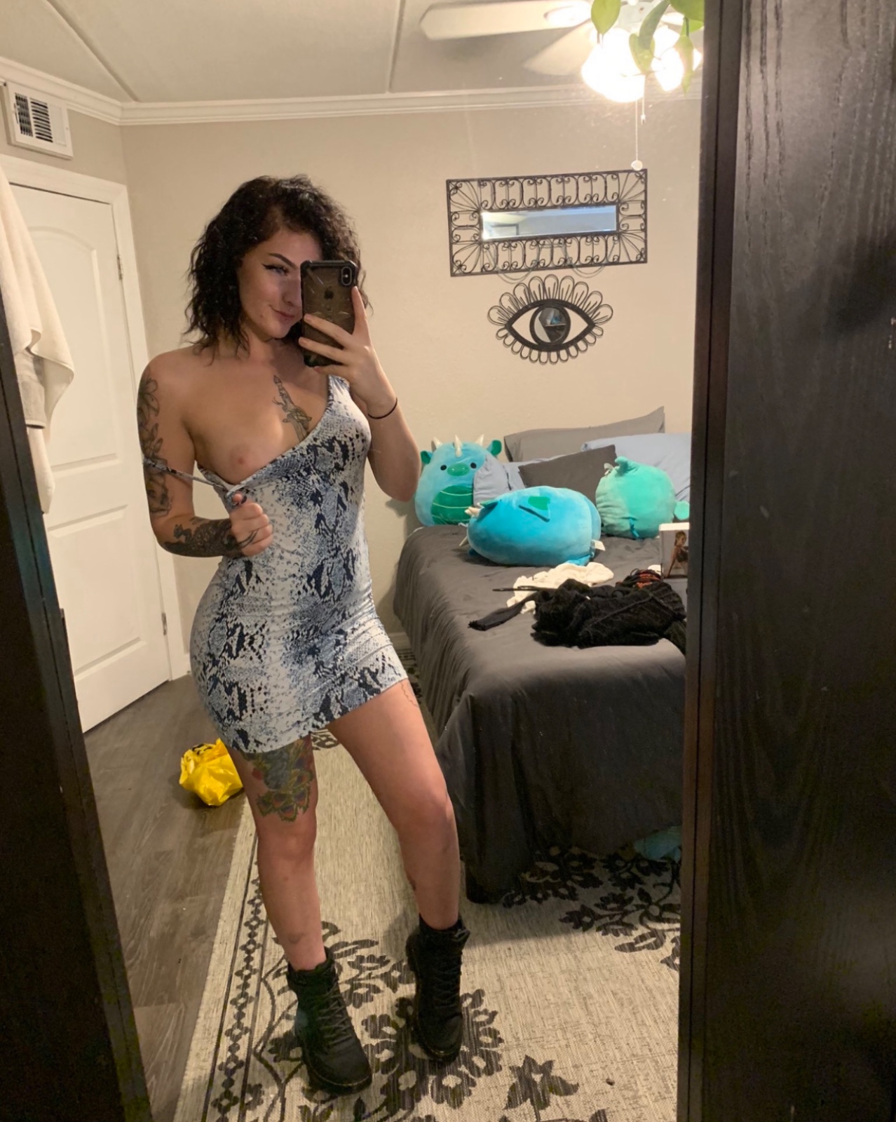 Down for some fun ? Send me a request on 🫰snap🥵chrystalrowla25