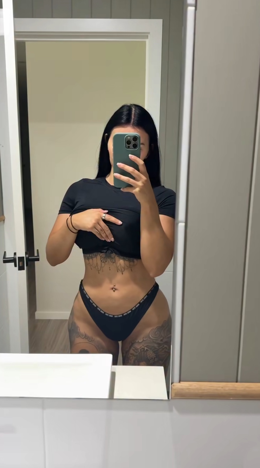 HMU I’m down for a good time 😜