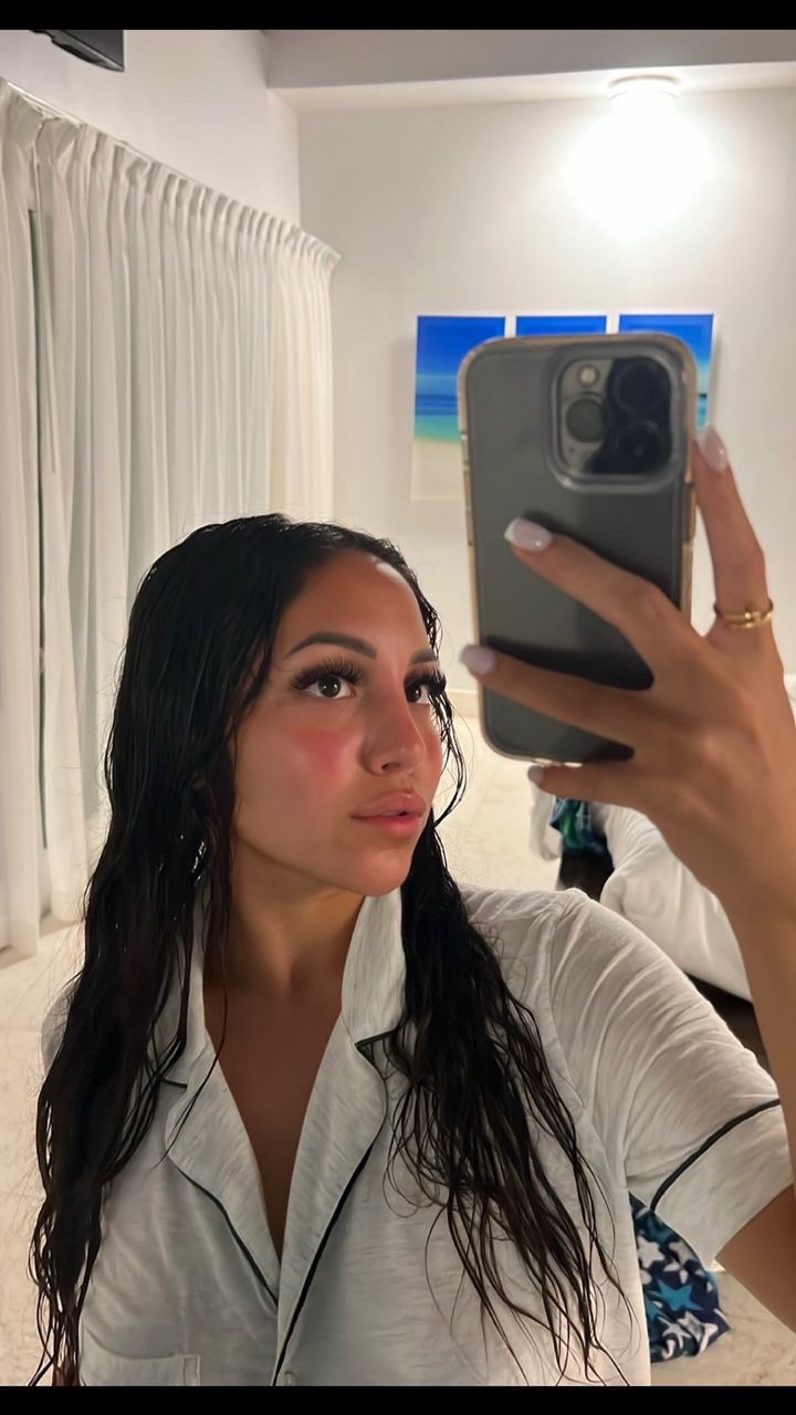 Hey daddy, wanna fuck?  Hit me up now!  Text: 5309520047