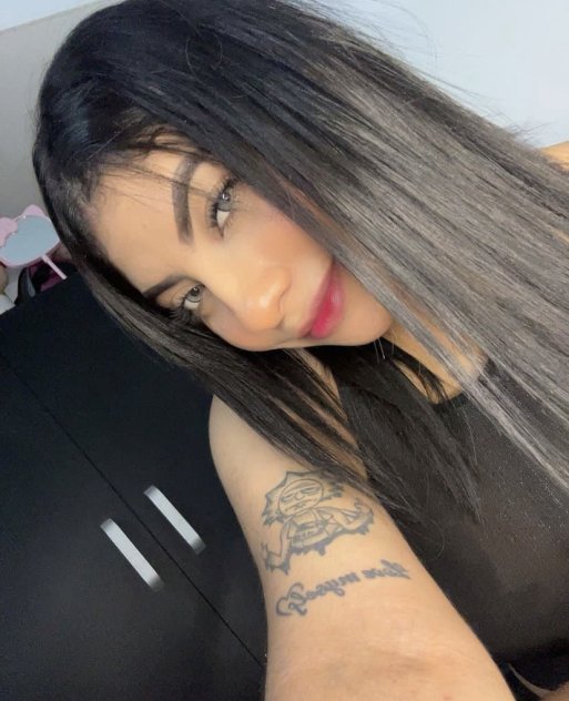 I’m available💦😘 for hookup🍑💦 and massages i sale content also 🍆🍑