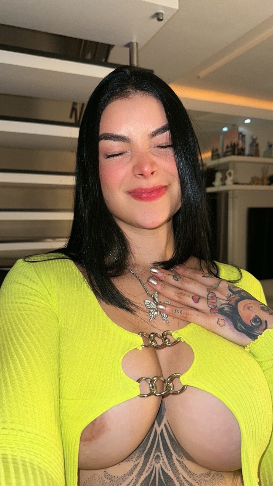 I’m available for both incall and outcall, as well as private FaceTime shows at affordable rates.