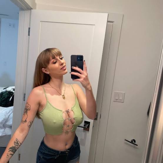 HMU let have fun 🤩 I’m available