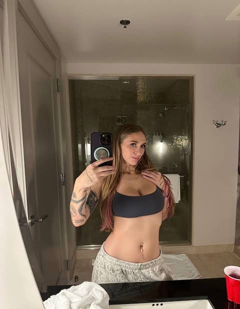 HMU let have fun 🤩 I’m available