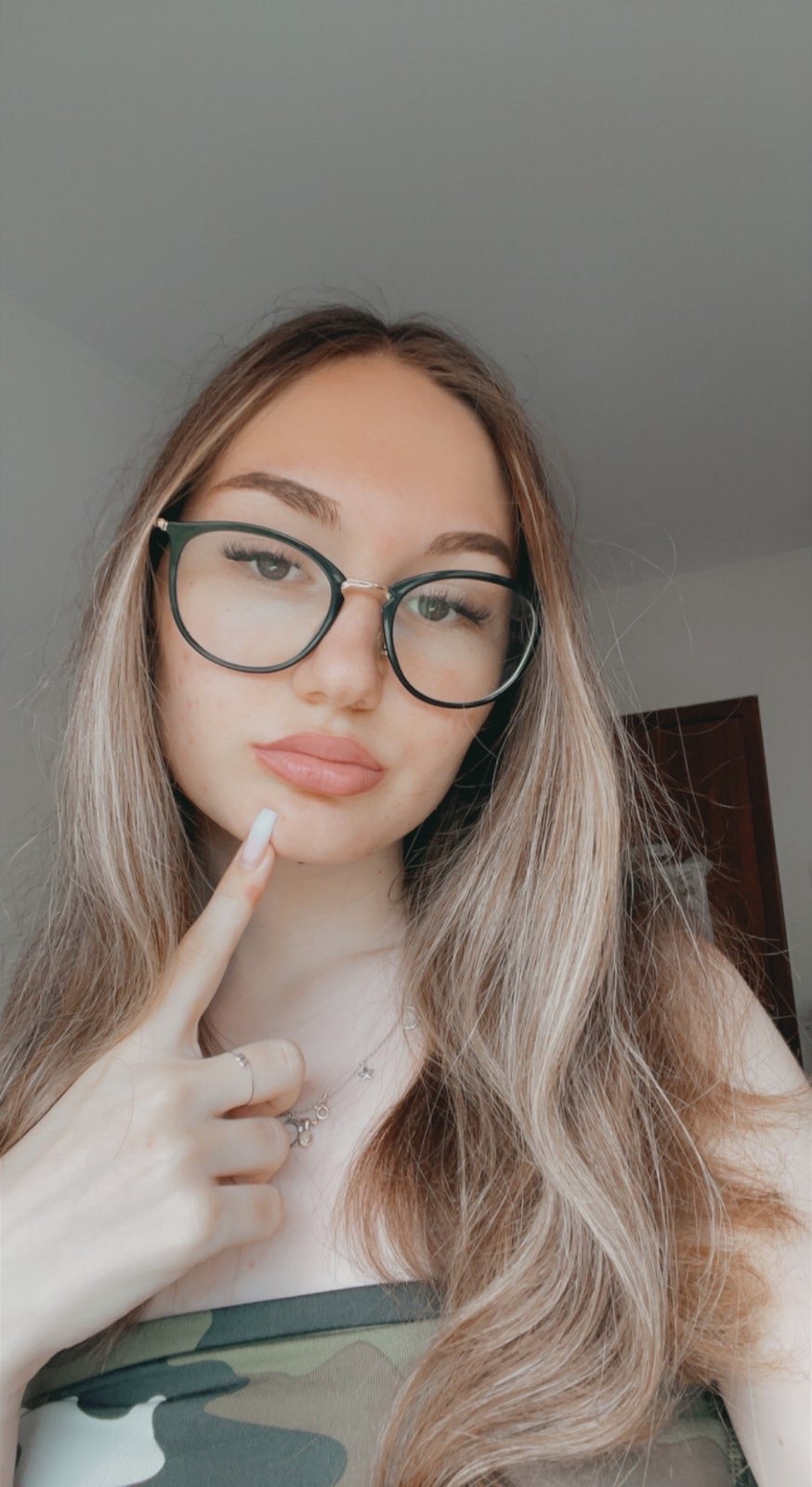 I’m available to satisfy your sexual pleasure (sweet pu**y and a good squirter)