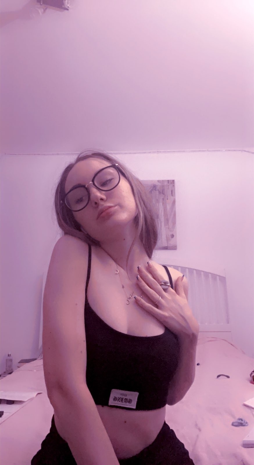 25y Sensual Babe – Discreet, Condoms Only