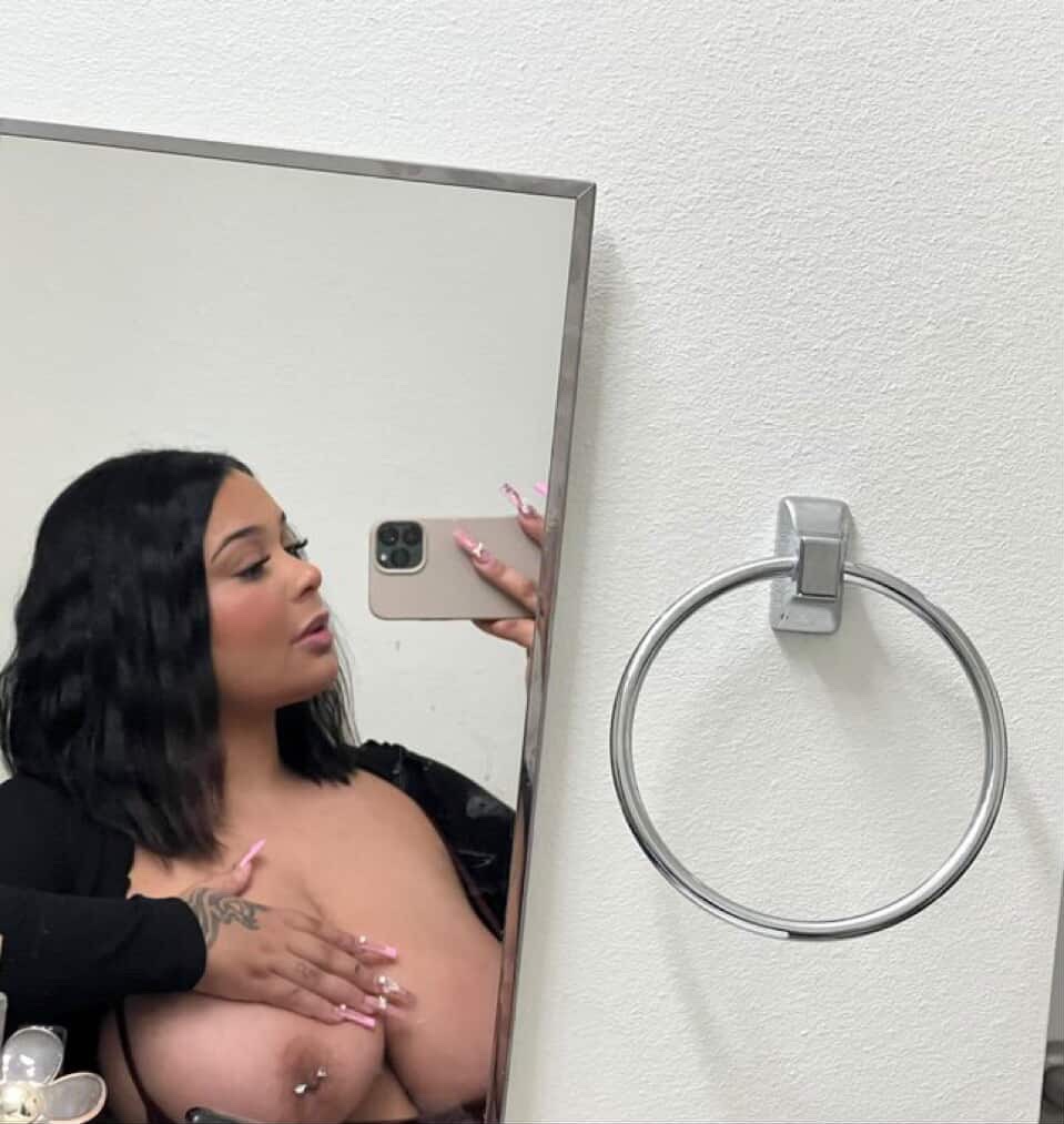 CLEAN,100% LEGIT AND UPSCALE BEAUTY AVAILABLE FOR HOOK UP INCALL & OUTCALLS FUN HIT ME UP ANYTIME!