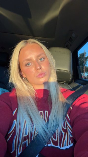 I JUST HAD MOLLY RiGHT NOW AND IM SO HORNY READY TO GET LAID