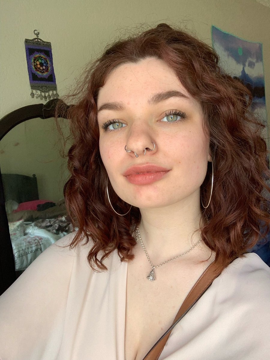 I’m hot and ready to be fucked😋🍆🍑 I accept cash