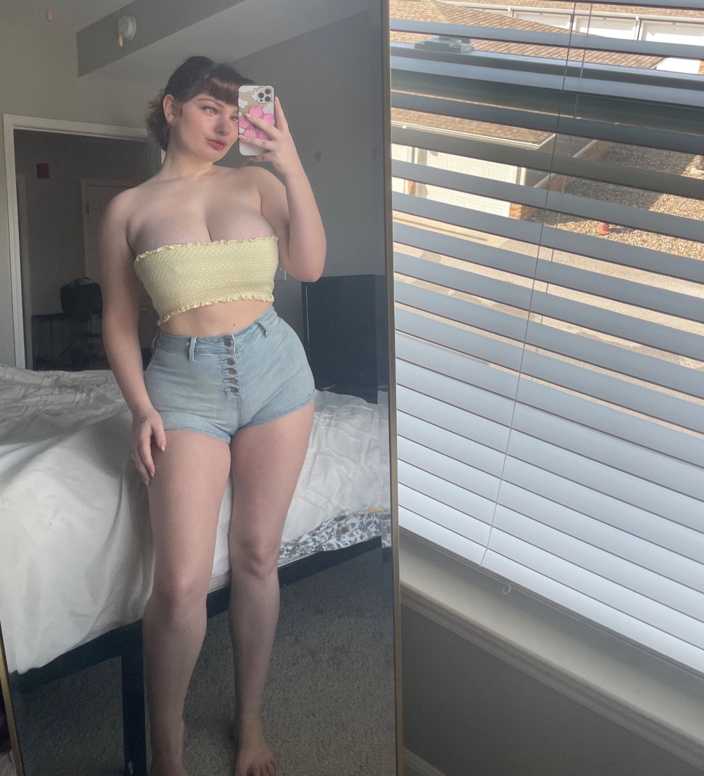 I’m hot and ready to be fucked😋🍆🍑 I accept cash