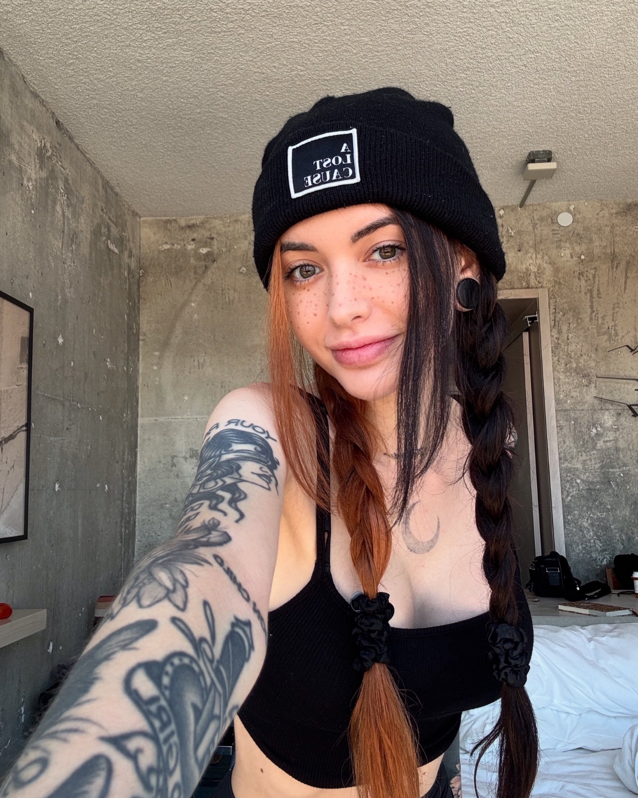 HMU  on telegram 🫰 at tamber322 or text me on my +1 281-609-0497 I’m down for fun only