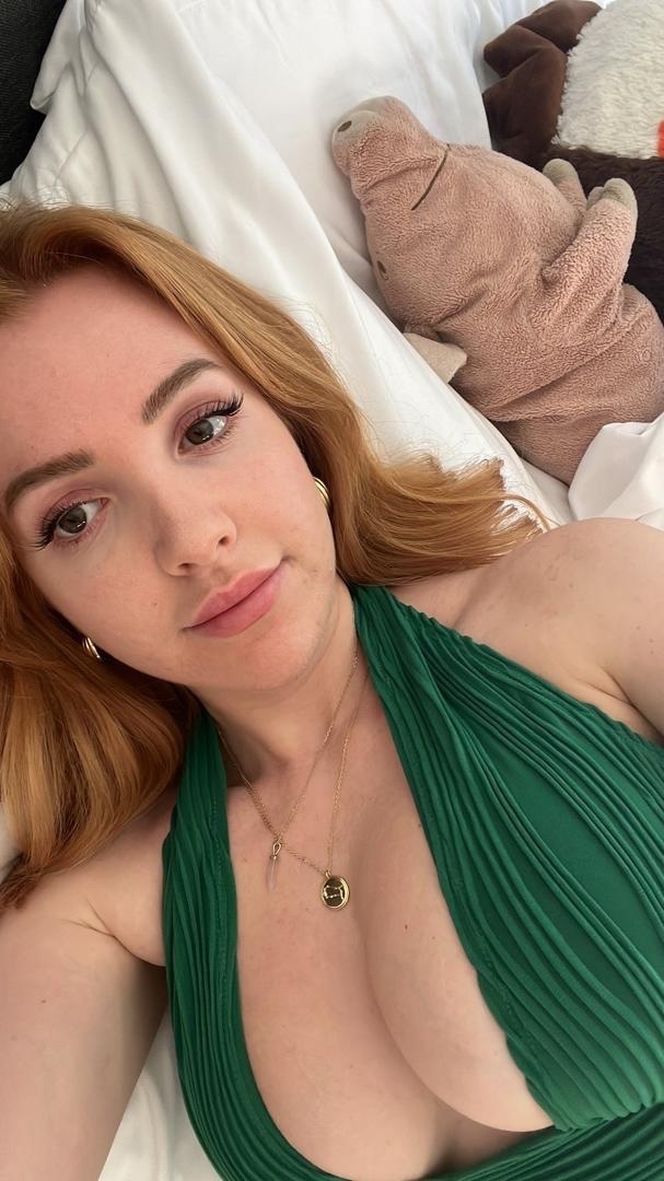 I’m available for hookup and escort service ❤️🍑🍆