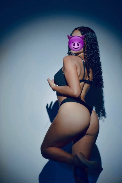 Súper caliente ven a pasarla ríco