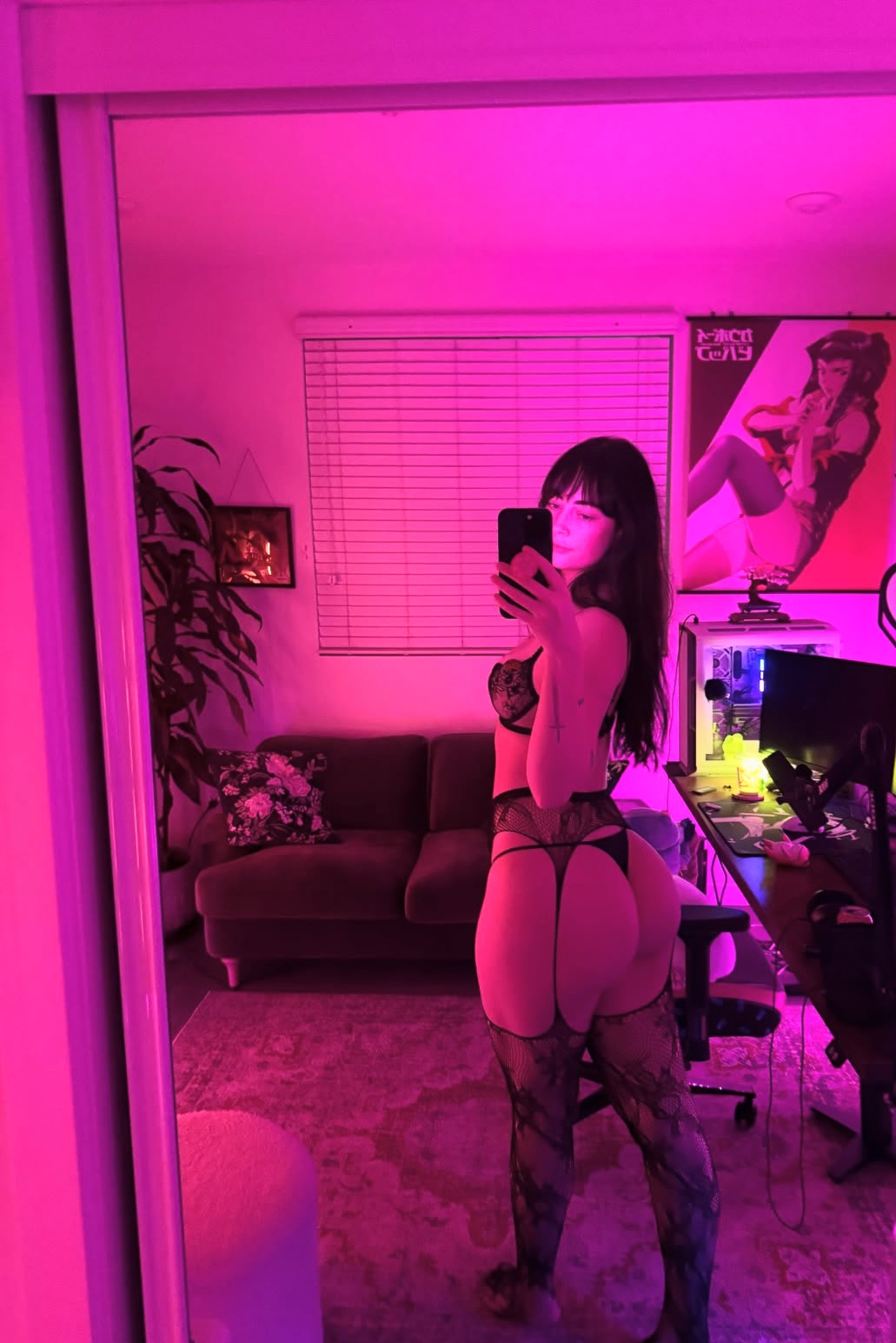 I’m hot and ready to be fucked😋🍆🍑 100% REAL ✅CLEAN WET P***Y 🥰 BIG ASS 🍑💄GFE💄 Anal 🍆🍑AVAILA