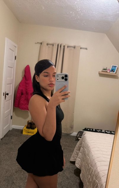 I'm available, I'm a sexy Latina😍💦