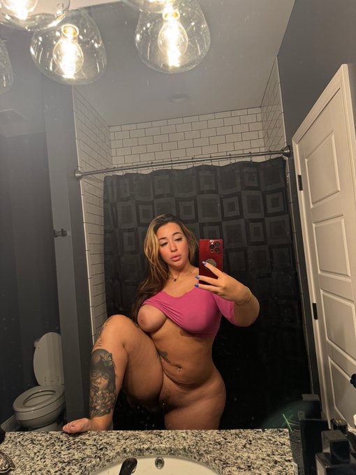 I’M AVAILABLE FOR HOOKUP🍑🍆👅💦🍑🍆👅💦🍑🍆👅💦