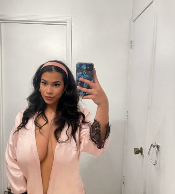 🍒😘Hot Girl Ready to Play 💙I'm Available For Incall/outcall🚘cardat