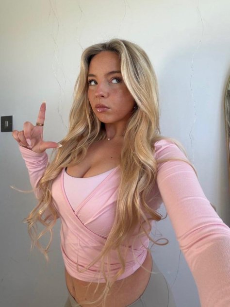 Available 24/7 🍆😻