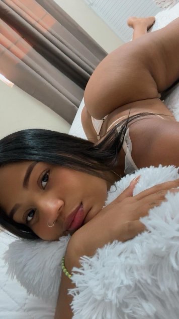 Verified Ad — Naughty, confident Caucasian. I have a soft spot for both Young/older men 😌