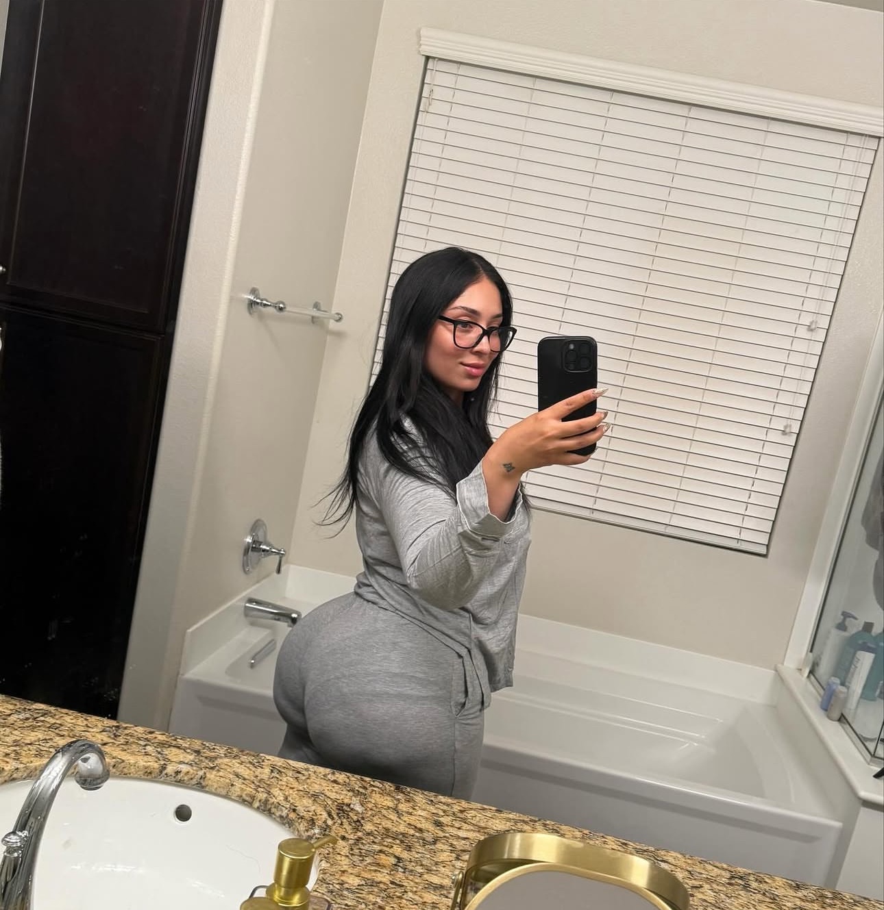 ‼️ Meet Up With Michelle Now ‼️