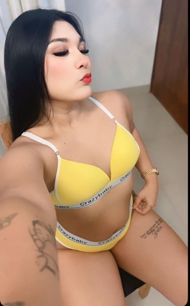 Seductive energy with irresistible charm