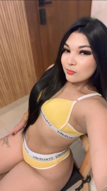 Seductive energy with irresistible charm