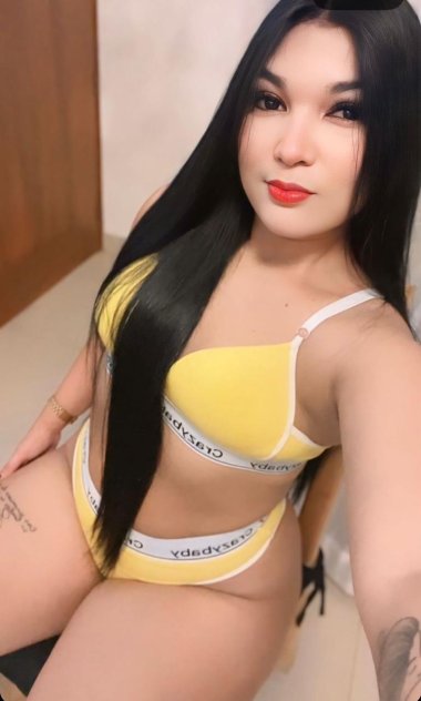 Seductive energy with irresistible charm