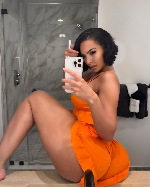 I’m available for hookup both Incall and outcall service