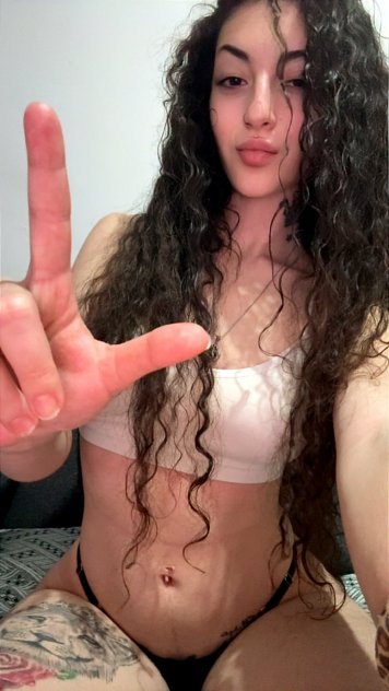 I’m available for both in call and out call service 24/7 💯