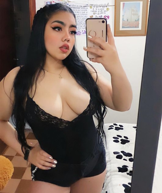 I’m down for meet and I sell hot clips ,— tellegram - @Luna33709