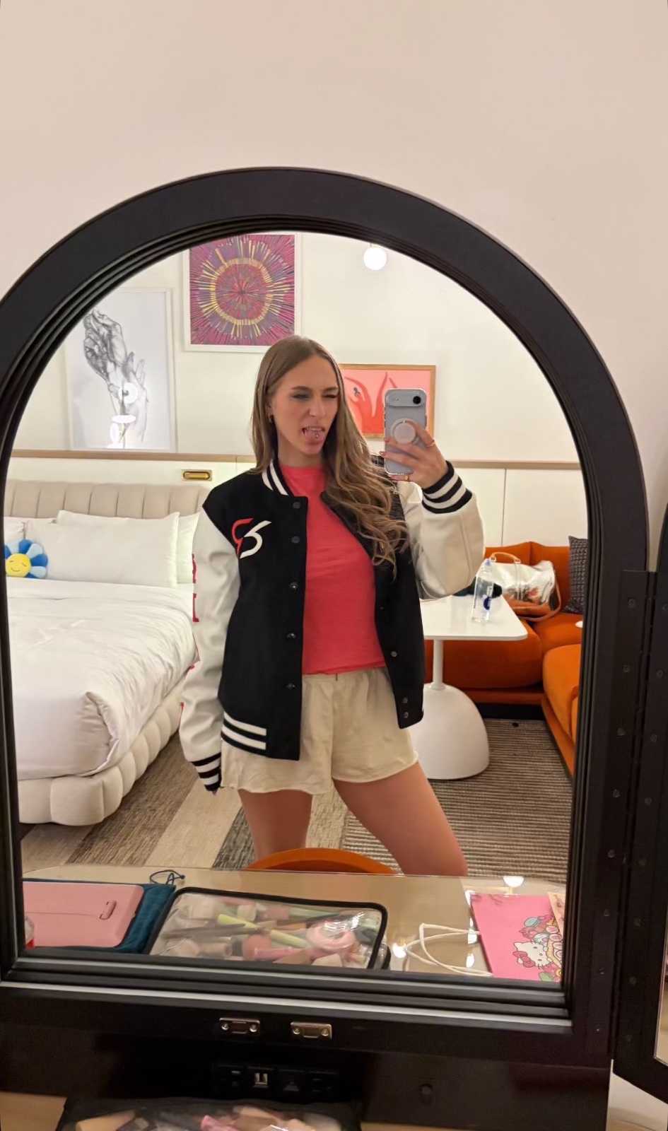 Hey you,yes you lol😆 you tryna ignore my Ad? Cmon HMU (826) 203-0921