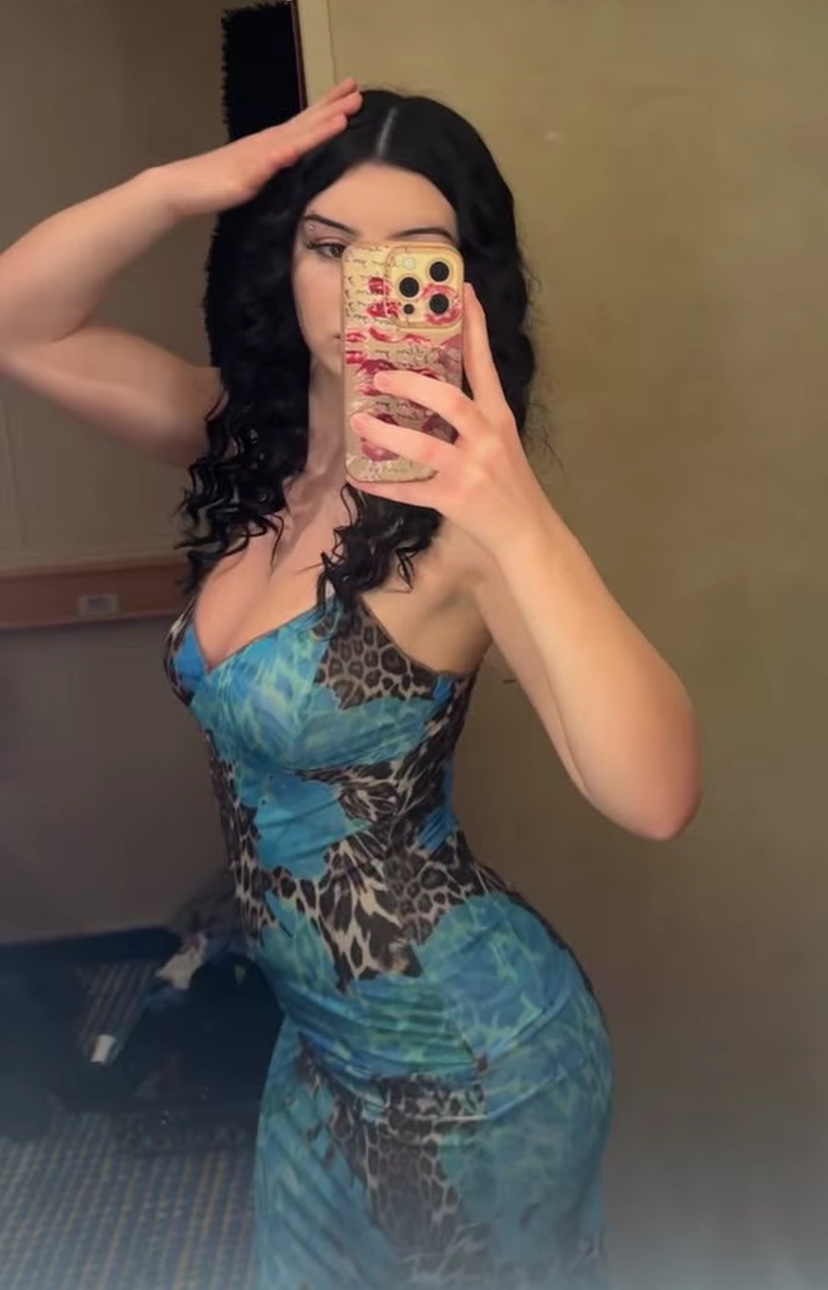 Hey there i am sophie a masseuse, i offer massage session. 💋HMU on Snapchat:graceowohan