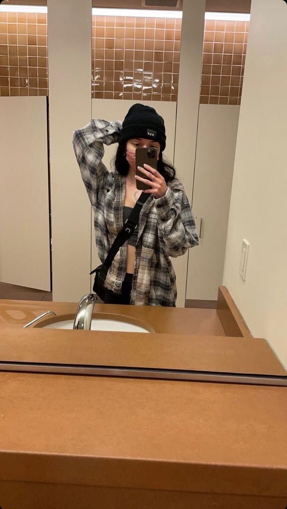 HMU  on telegram 🫰 at tamber322 or text me on my +1 281-609-0497 I’m down for fun only