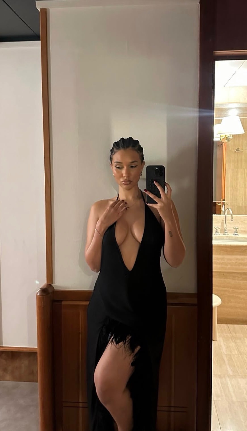 Hi 💞i’m  always in a cheerful mood for fun text me💞💞😊