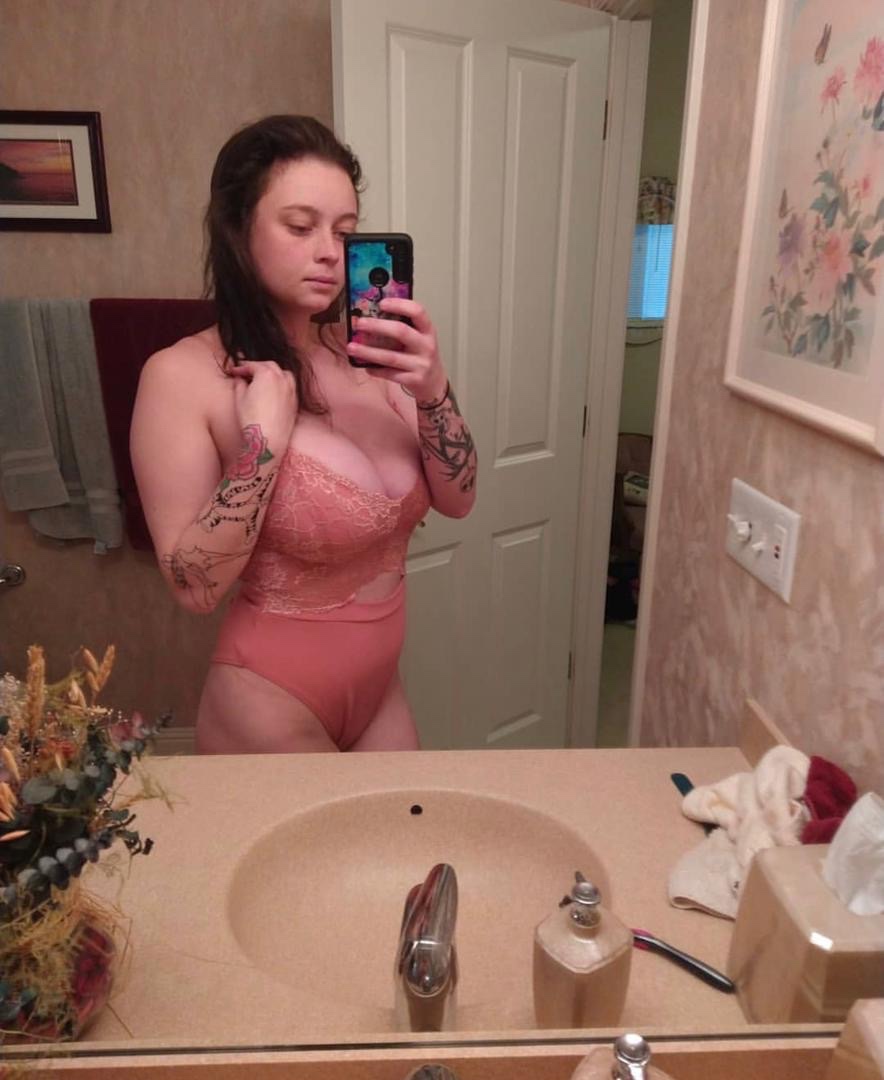 Snapchat itsounique telegram @nicestgurl elegant companion offering memorable, discreet experiences.