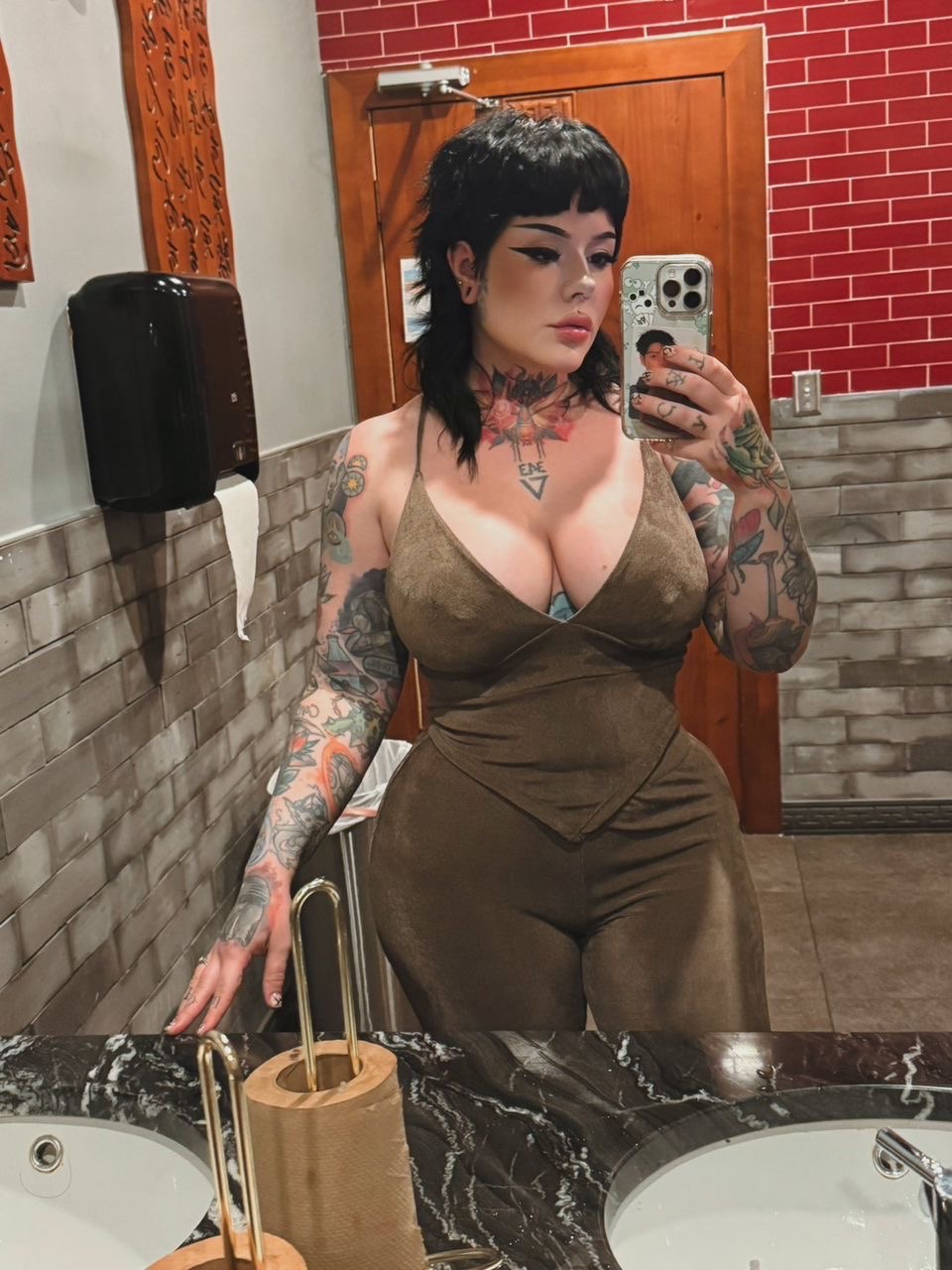 Hookup😍💦Text me iMessage 💬 +1 (607) 283-0063 if you’re down for nasty funs🥵💦 sex hookup🍆 and n