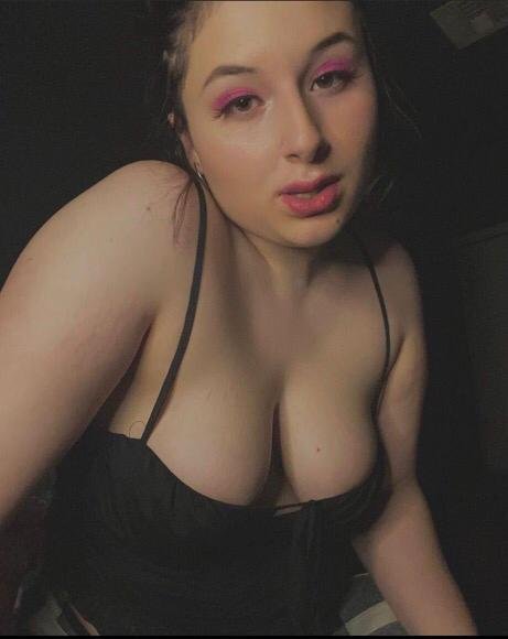 LET ME MAKE YOU CUM NEVER LIKE BEFORE HMU +1 (804) 216-9824