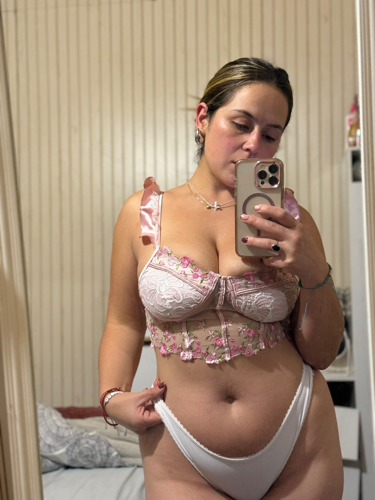 I’m not charging—just looking to connect and enjoy good company. Feel free to reach out if you’re in