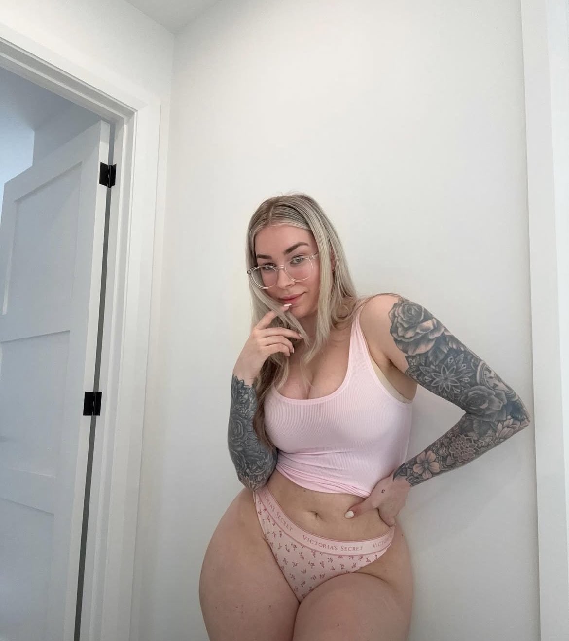 MULTIPLE ✅💯CLEAN✅3 HOLES FUCK💦✅