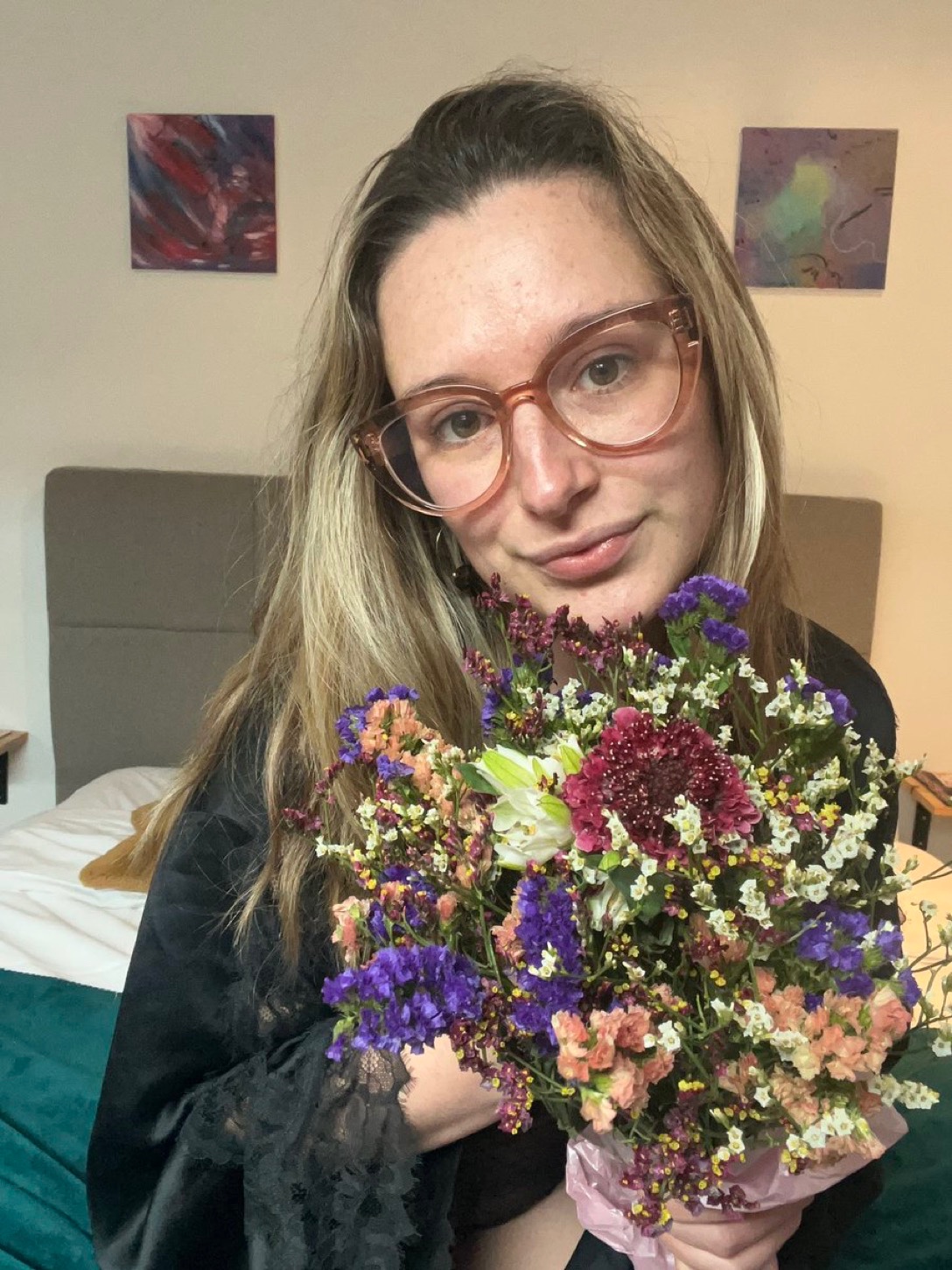 All holes available for sexhookup