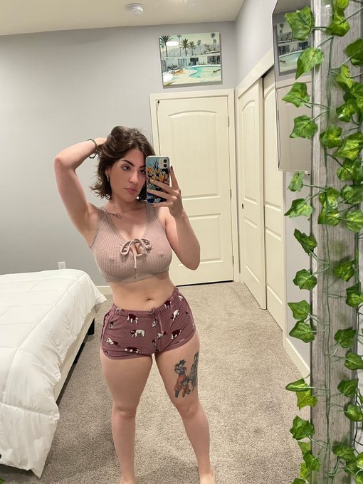 I’m Available24/7 So Come Spend A Night or Day With Your Queen  +15012434902