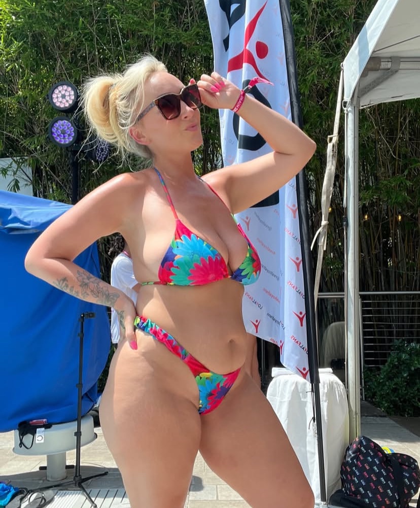 I’m down for full sex satisfaction Hit me up on phone:  +1 9042436639  same  as my WhatsApp