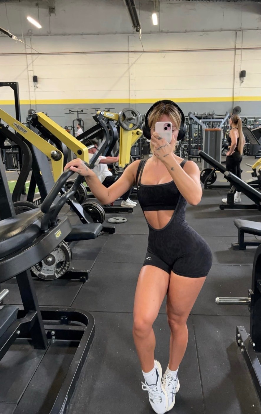 P2P CITY GIRLS ESCORT AFFAIRS…