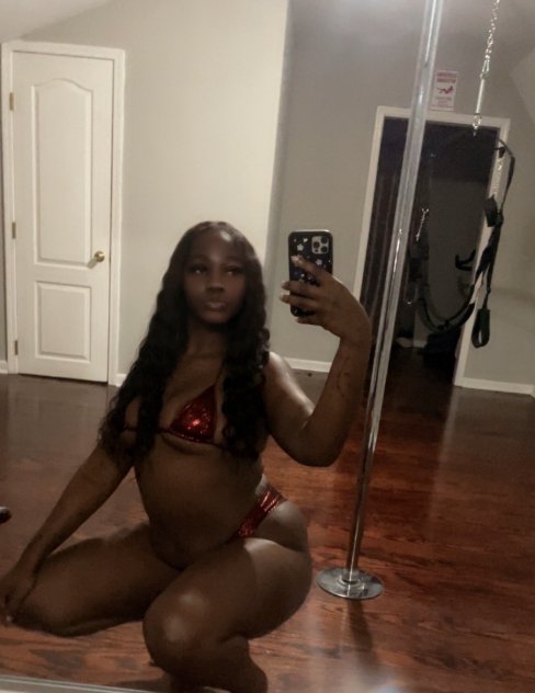 🍭🍪🍫 SWEET AND AVAILABLE🍫🍨🍭