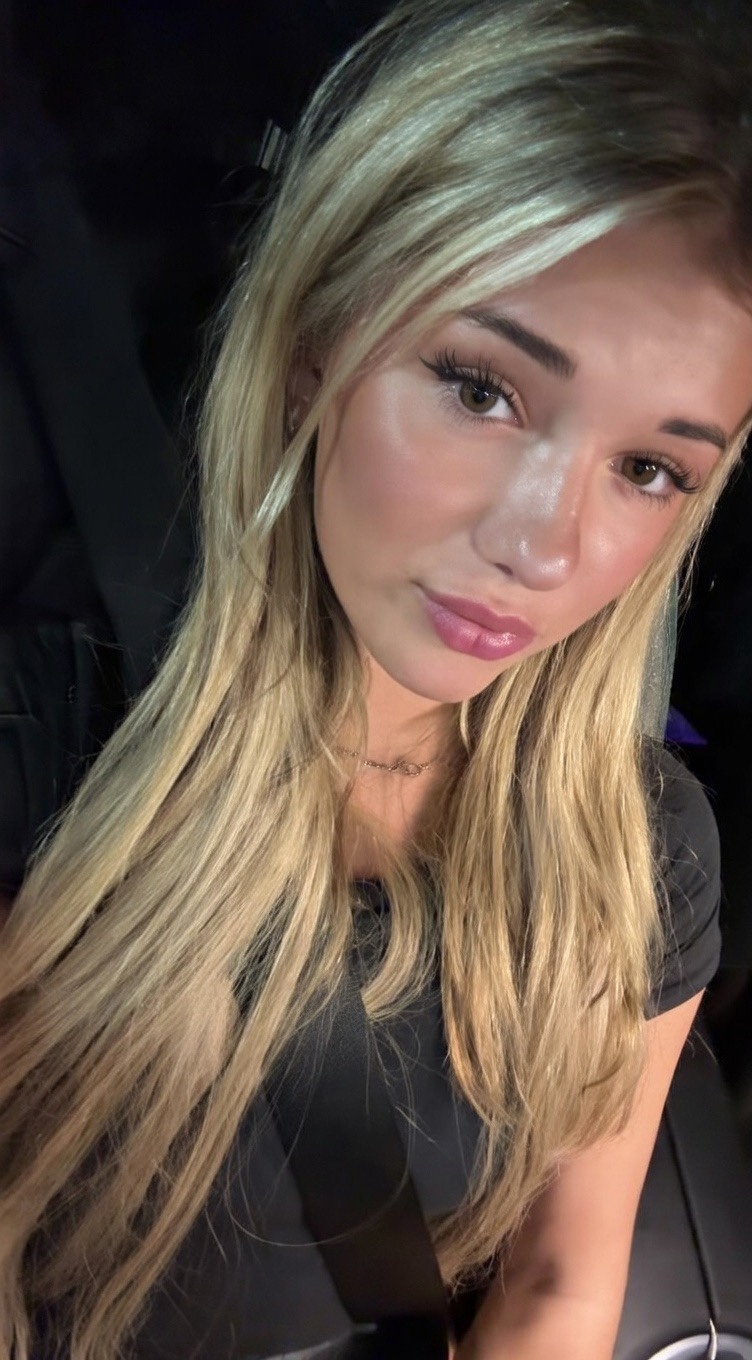 Come have an amazing time with this wet cat 😜❤️🤫