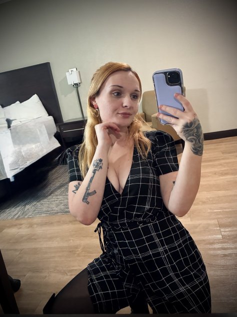 Sweet as southern tea☕️ Wild as a Friday night🎉💋