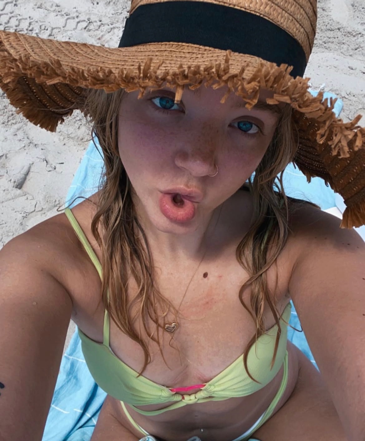 +1(951) 261-7413 …Come for Exquisite Pleasure With a Sensual Nuru Massage