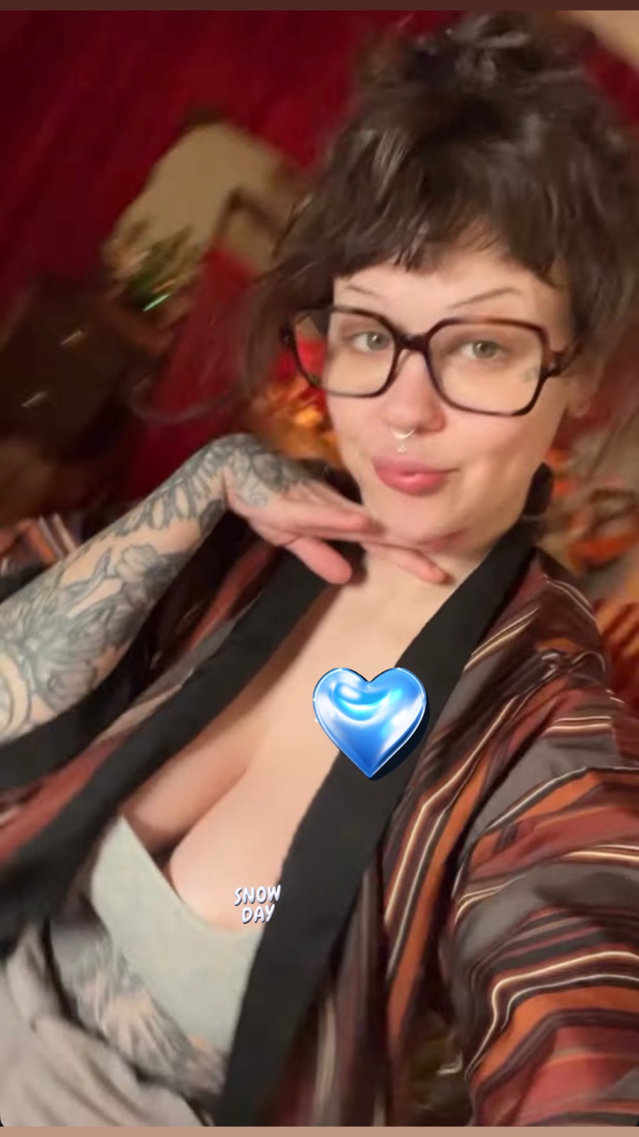 Yo I’m down to fuck HMU 🤙 🥹