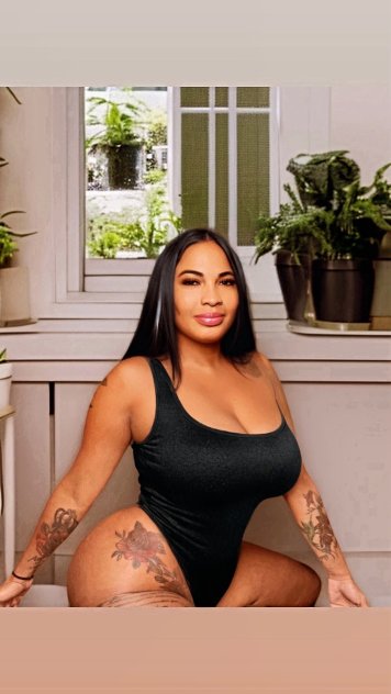 Sexy and sweet Latin girl